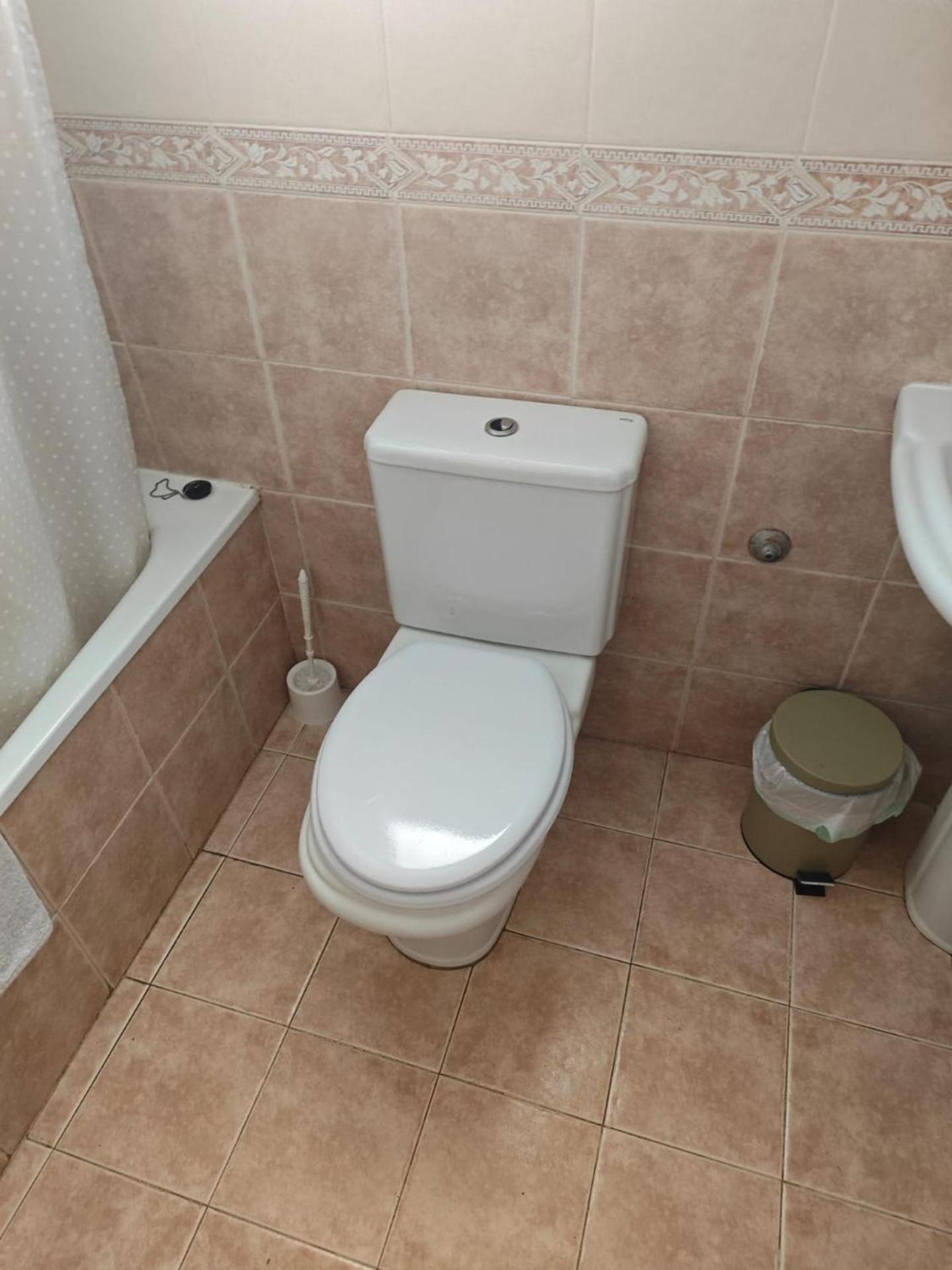 Central 2-Bed Apartment In Estepona Port 外观 照片